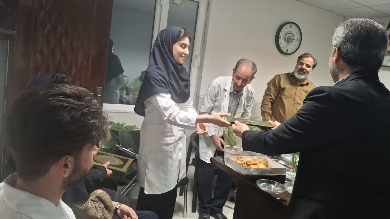 تقدیر از پرستاران به مناسبت روز پرستار